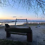 App 8o - Grosser Tag Am Mit Wasserblick In *