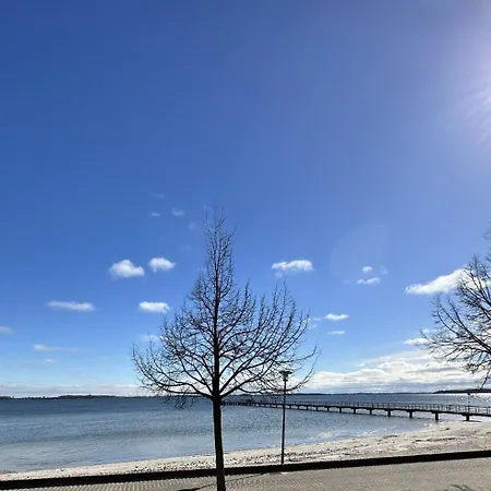 App 8o Grosser Tag Am Mit Wasserblick شقة درانسكي