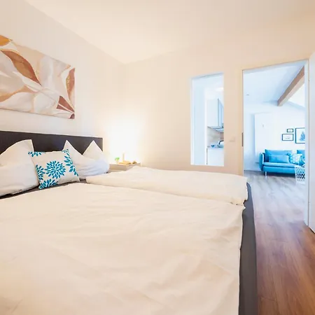 App 8o Grosser Tag Am Mit Wasserblick شقة