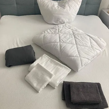 شقة App 8o Grosser Tag Am Mit Wasserblick درانسكي