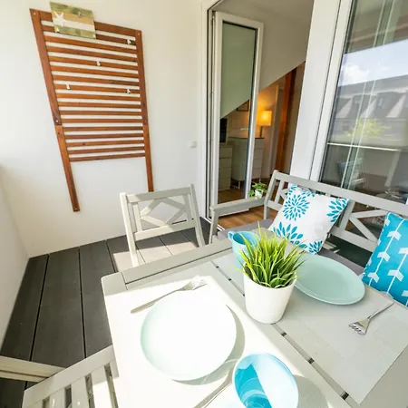 شقة App 8o Grosser Tag Am Mit Wasserblick *