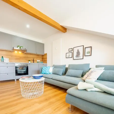 App 8O - Grosser Tag Am Meer Mit Wasserblick In Dranske Dranske