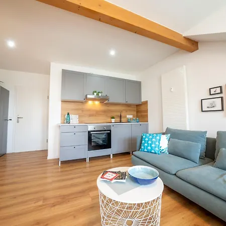 App 8o Grosser Tag Am Mit Wasserblick Daire