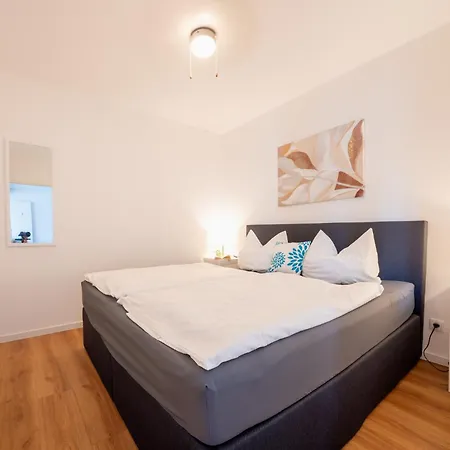 App 8o Grosser Tag Am Mit Wasserblick * درانسكي