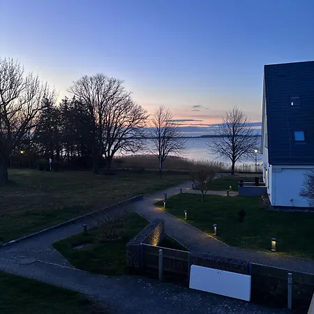 App 8o Grosser Tag Am Mit Wasserblick * Dranske