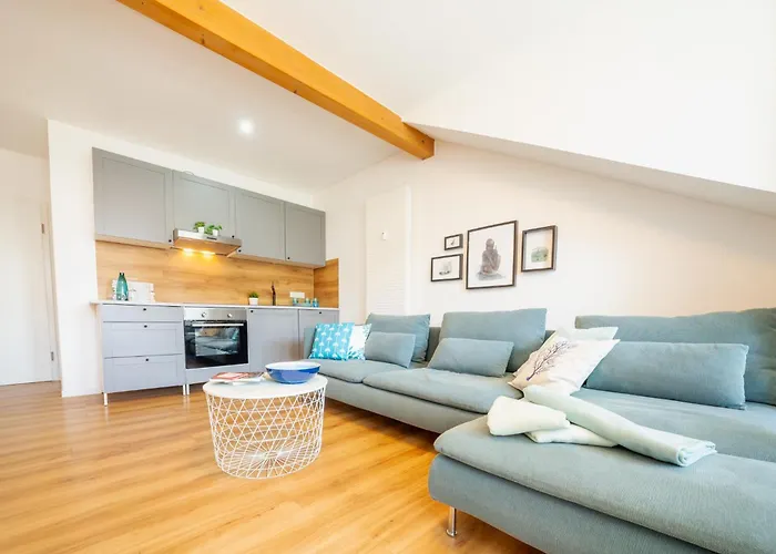 App 8O - Grosser Tag Am Meer Mit Wasserblick In Dranske Dranske