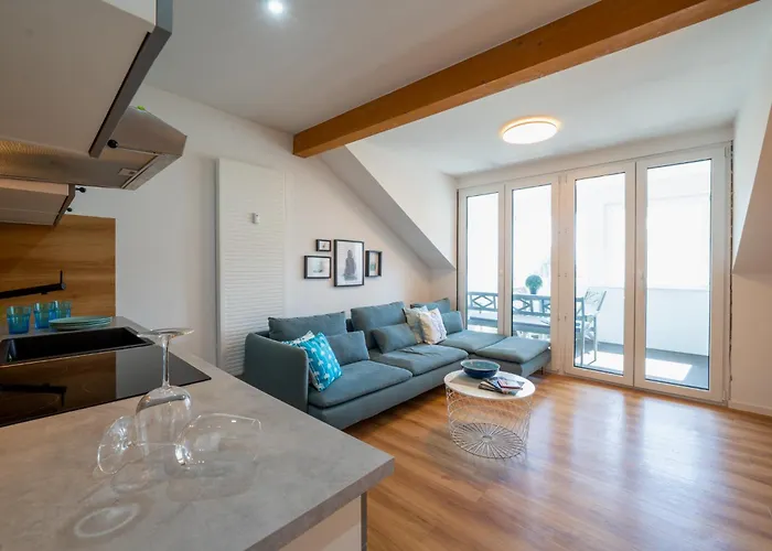 App 8O - Grosser Tag Am Meer Mit Wasserblick In Dranske Dranske