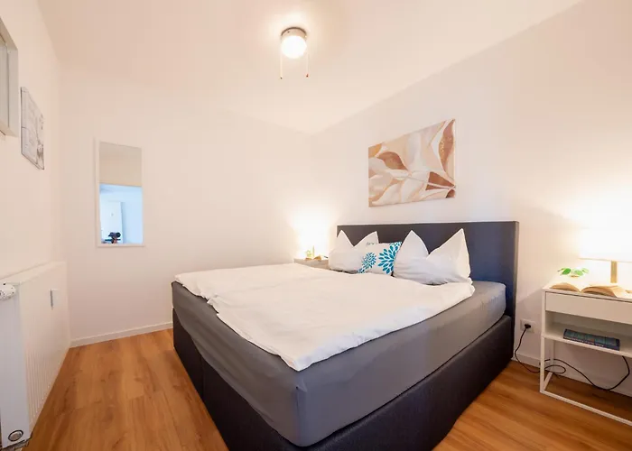 App 8O - Grosser Tag Am Meer Mit Wasserblick In Dranske * Dranske